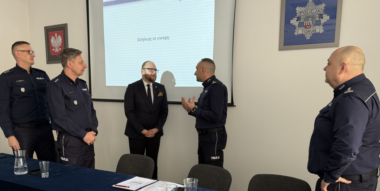 Duże pieniądze i nowe cele policji w Toruniu. Kulisy rocznej odprawy