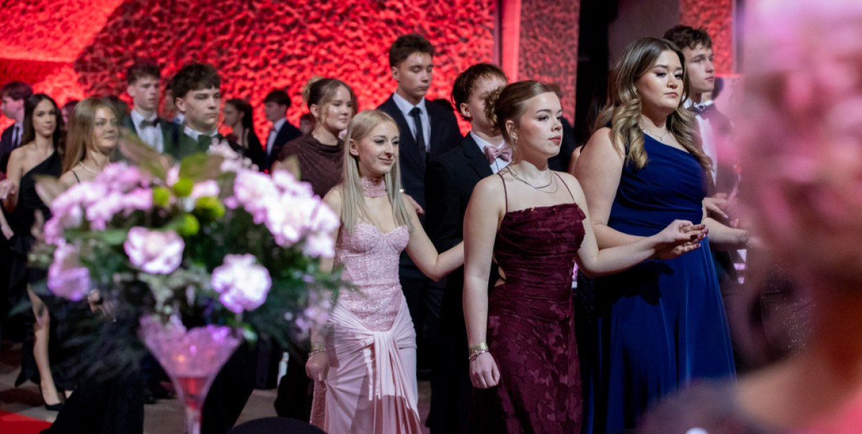 Studniówka V LO? To było coś wspaniałego. Zobaczcie zdjęcia [FOTO]