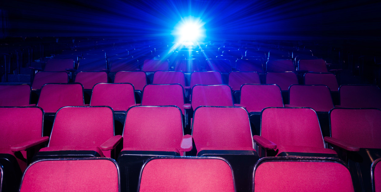 „Lesbijska księżniczka z kosmosu” wywołała alarm w Toruniu. Prawica ostrzega