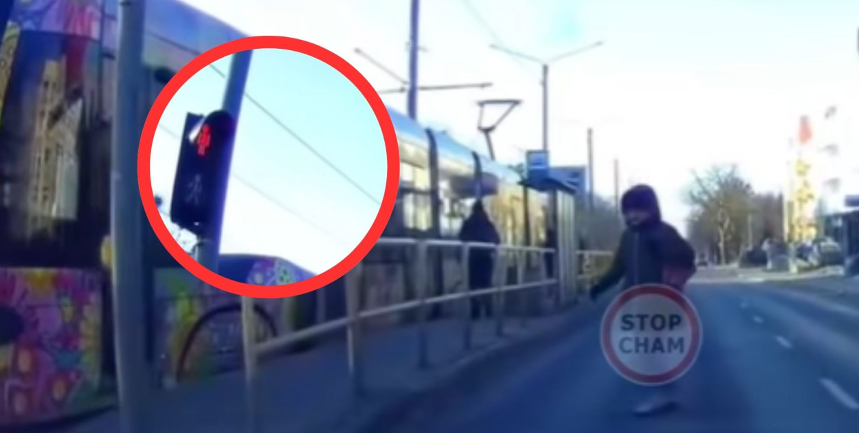 Nagranie z Torunia na STOP CHAMIE! Kobieta zakpiła z zasad bezpieczeństwa