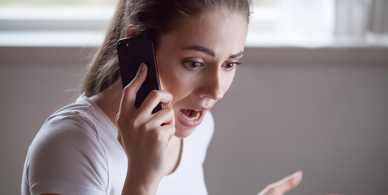 Myślała, że pomaga koleżance. Straciła pieniądze w kilka minut