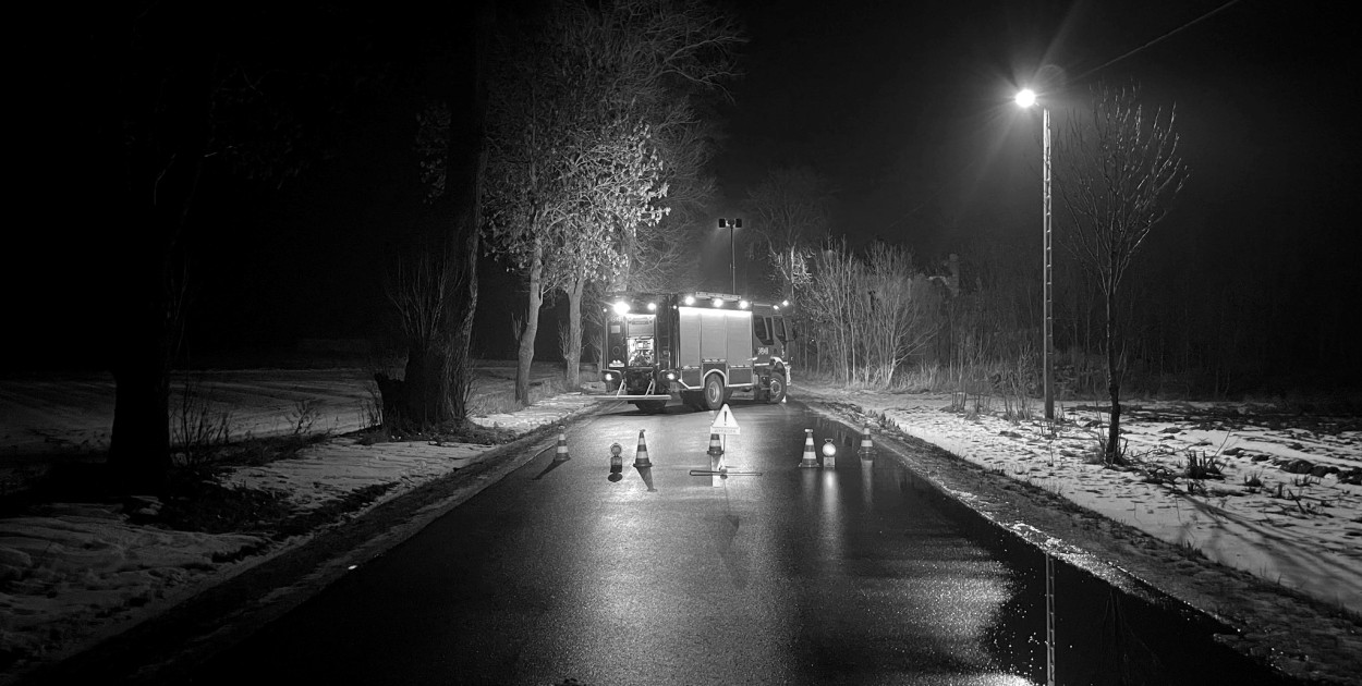 Wypadek pod Toruniem. Rowerzysta śmiertelnie potrącony przez samochód