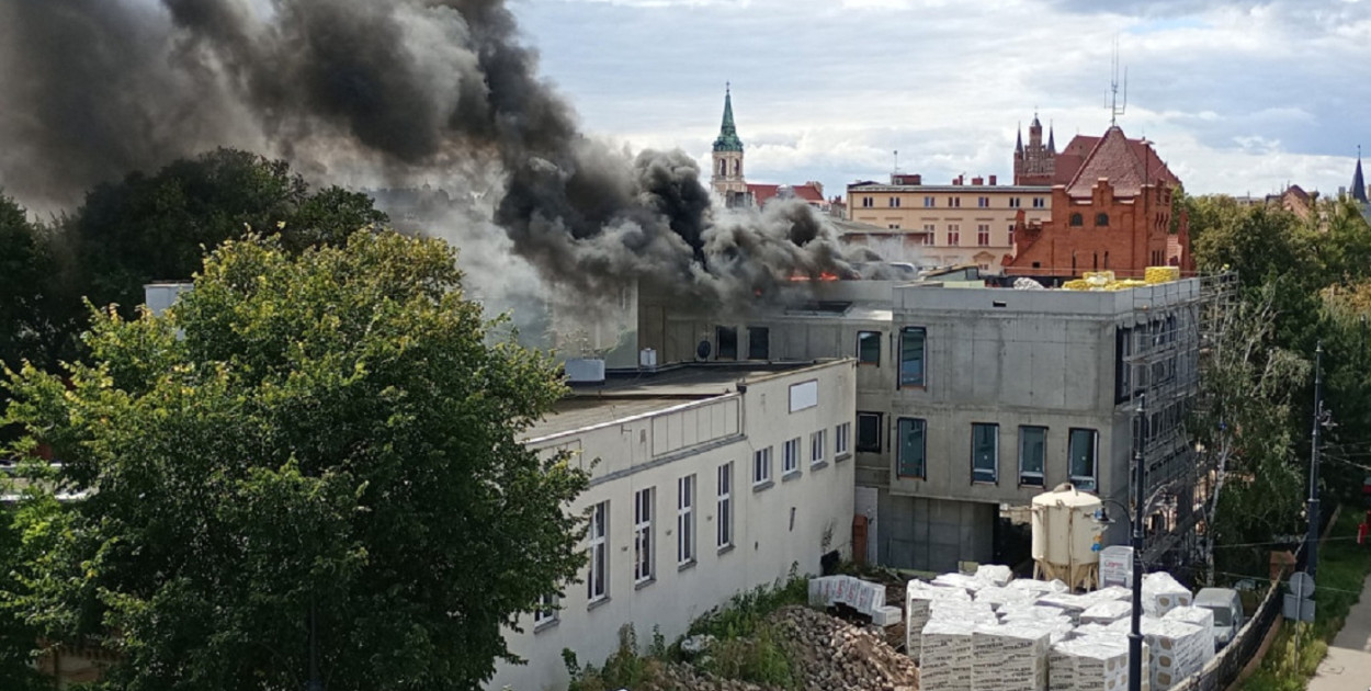 Pamiętacie pożar i czarny dym nad budynkiem straży? Są zarzuty