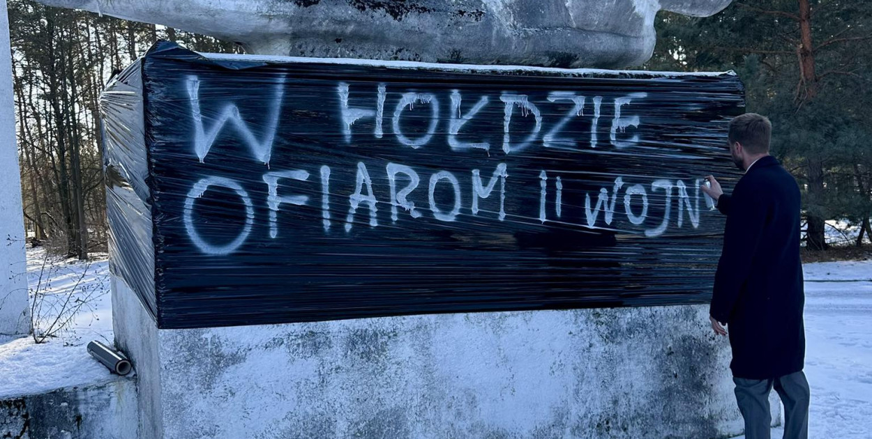Spór o pomnik Armii Czerwonej na wylocie z Torunia. Głos zabiera Wojewoda