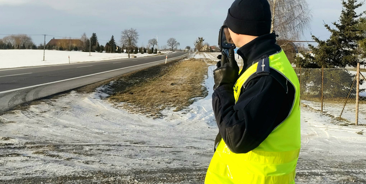 Policyjna akcja na krajówce. 35 kierowców złapanych, jeden stracił prawo jazdy