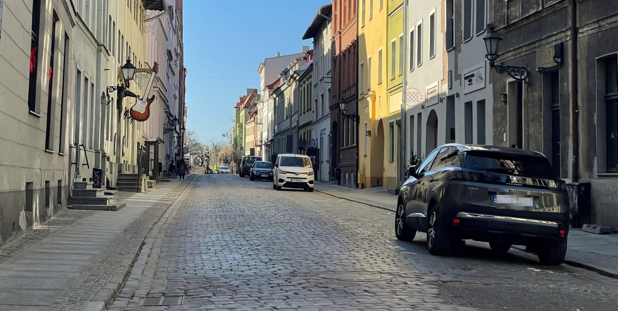 Nowe zasady na starówce w Toruniu. Ten odcinek będzie zamknięty dla aut