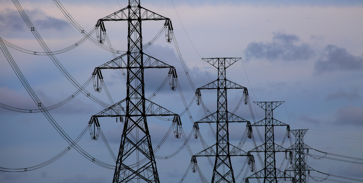 Toruń i region bez prądu! Operator zapowiada długie przerwy. Mamy listę adresów