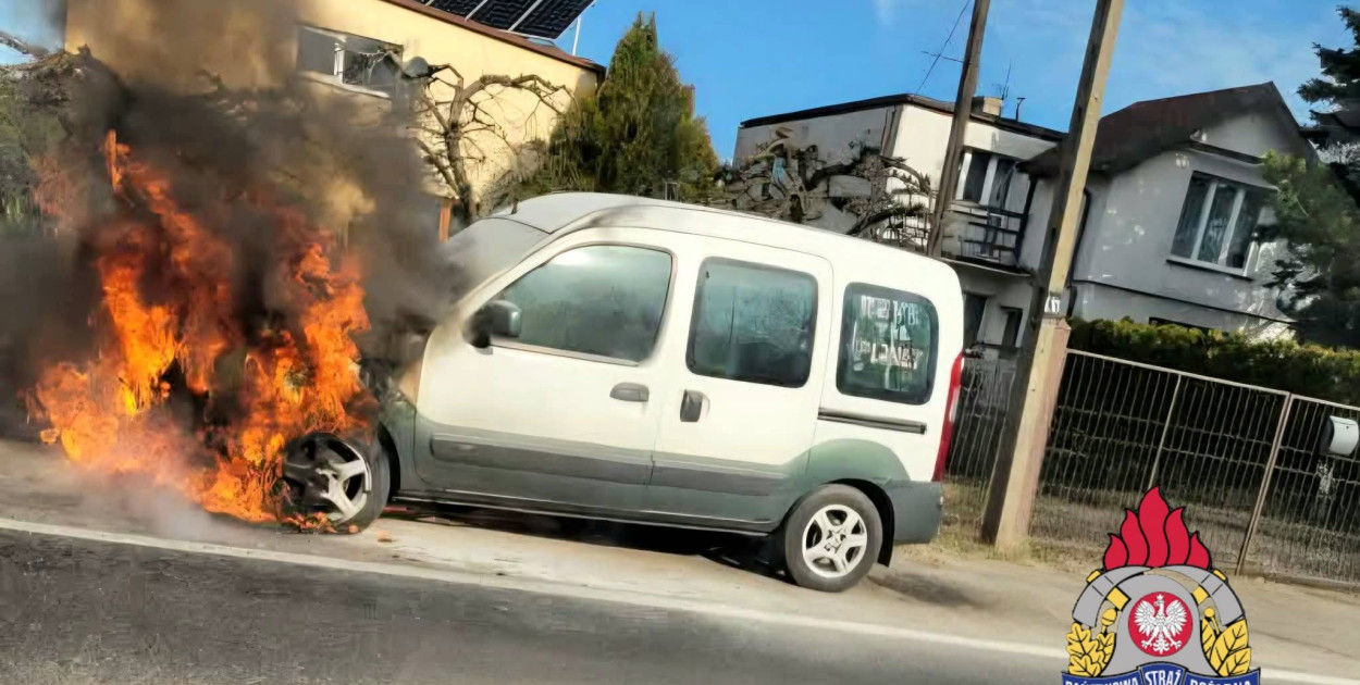 Pożar samochodu pod Toruniem. Interweniowali strażacy