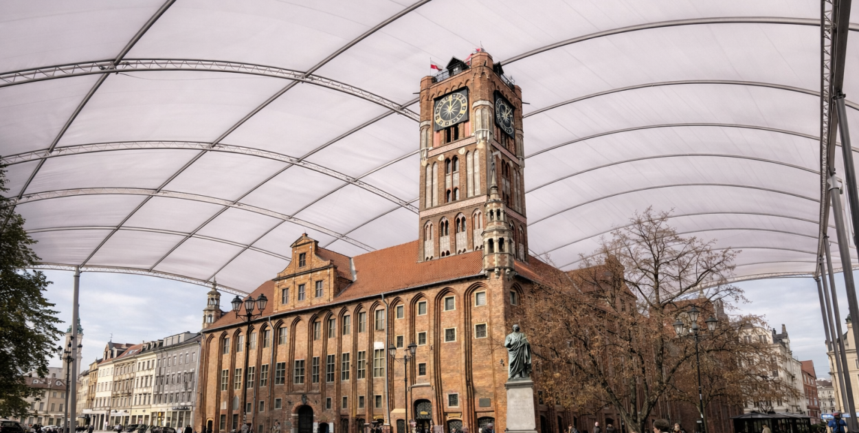 Starówka pod dachem? Miasto szykuje nietypowe rozwiązanie na lato