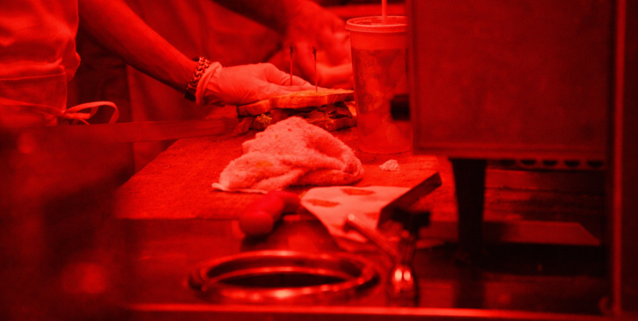 Toruńska restauracja w ogniu zarzutów. Planowano protest. Nagle zwrot