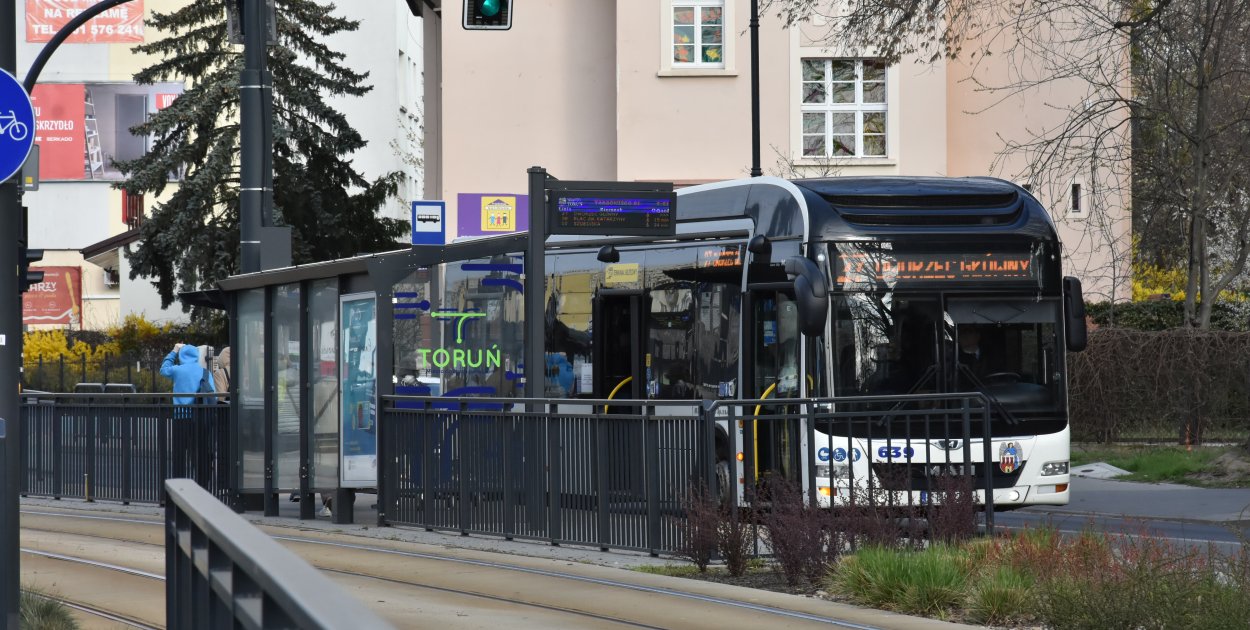 Zmiany na torach w Toruniu. Przystanki już w nowych miejscach