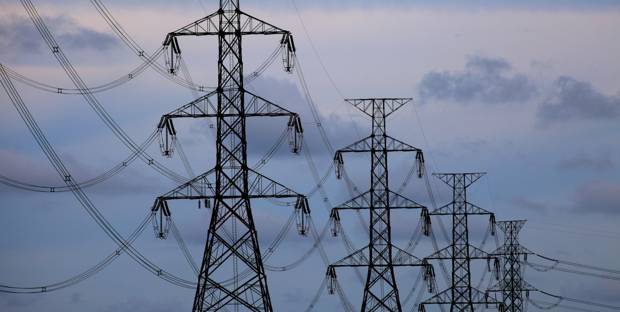 Nie będzie prądu! Operator zapowiada długie przerwy w dostawie. Mamy listę adresów