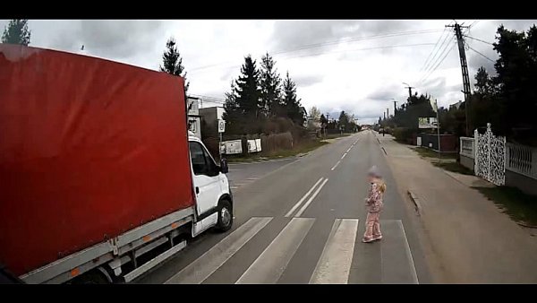Zignorował przepisy i o mały włos nie zabił dziecka